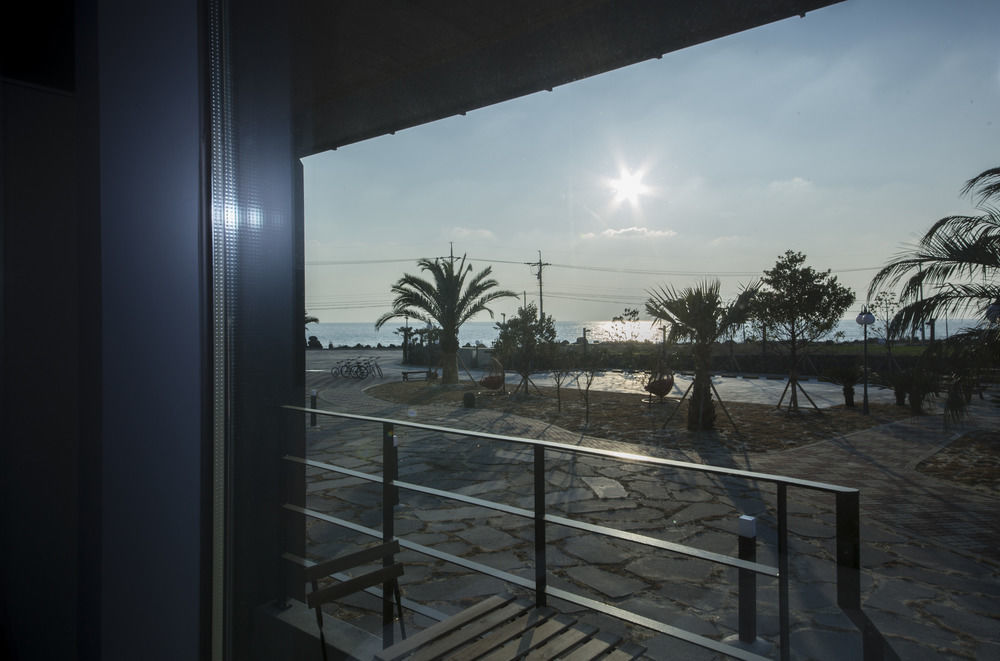 J Raum Resort Согвипхо Экстерьер фото
