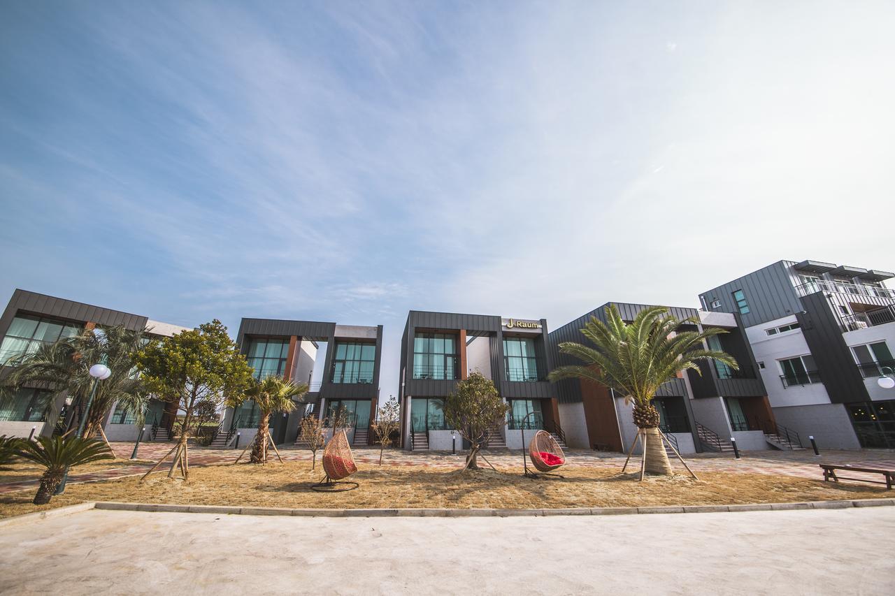 J Raum Resort Согвипхо Экстерьер фото