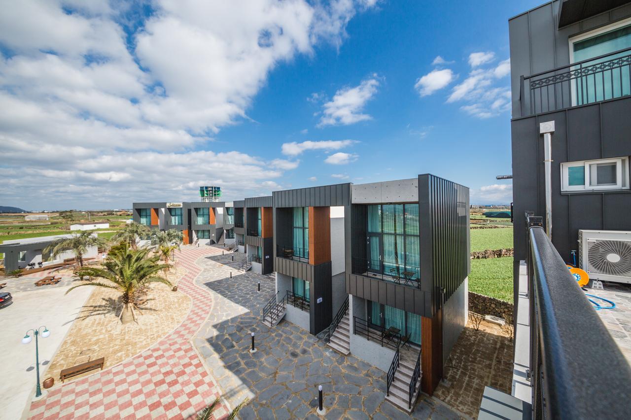 J Raum Resort Согвипхо Экстерьер фото