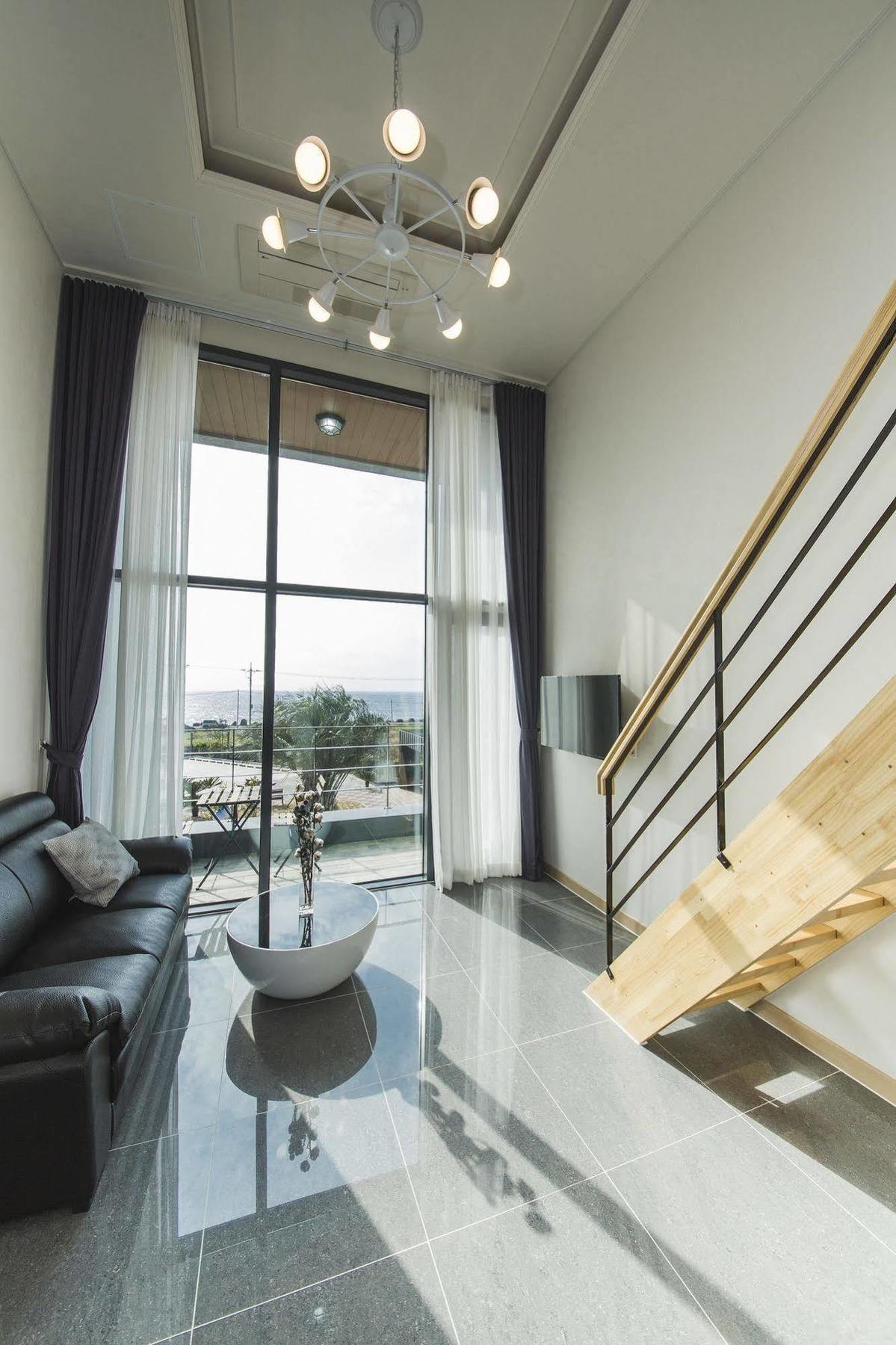 J Raum Resort Согвипхо Экстерьер фото